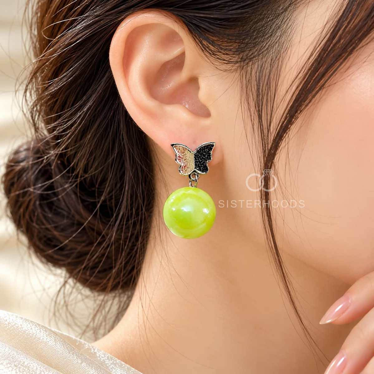 Butterfly earrings with glossy lime green round drops | SISTERHOODS-SHA256:cb8c01c8d1897d7839f7a27fd4b9664e595f5145b42d28e4f7d88291b74bb5ac