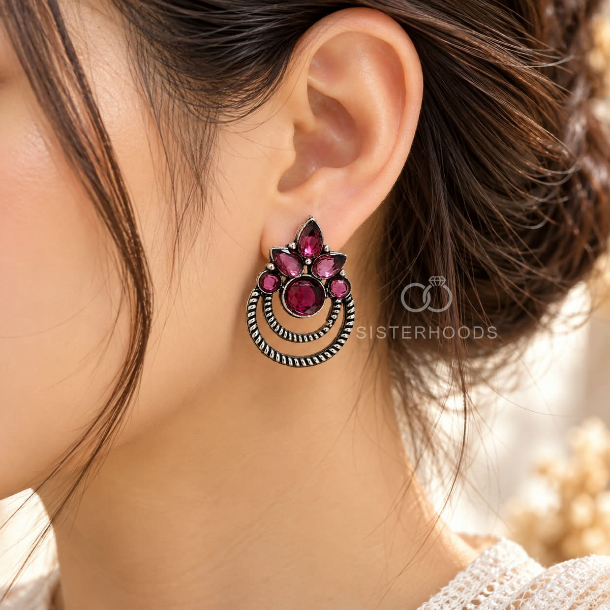 Berry-toned floral oxidized circle dangle earring | SISTERHOODS-SHA256:b9af530d32d8060f17fe91b7c2f6e91a27a14f749e34d3fffaf117f72215d440