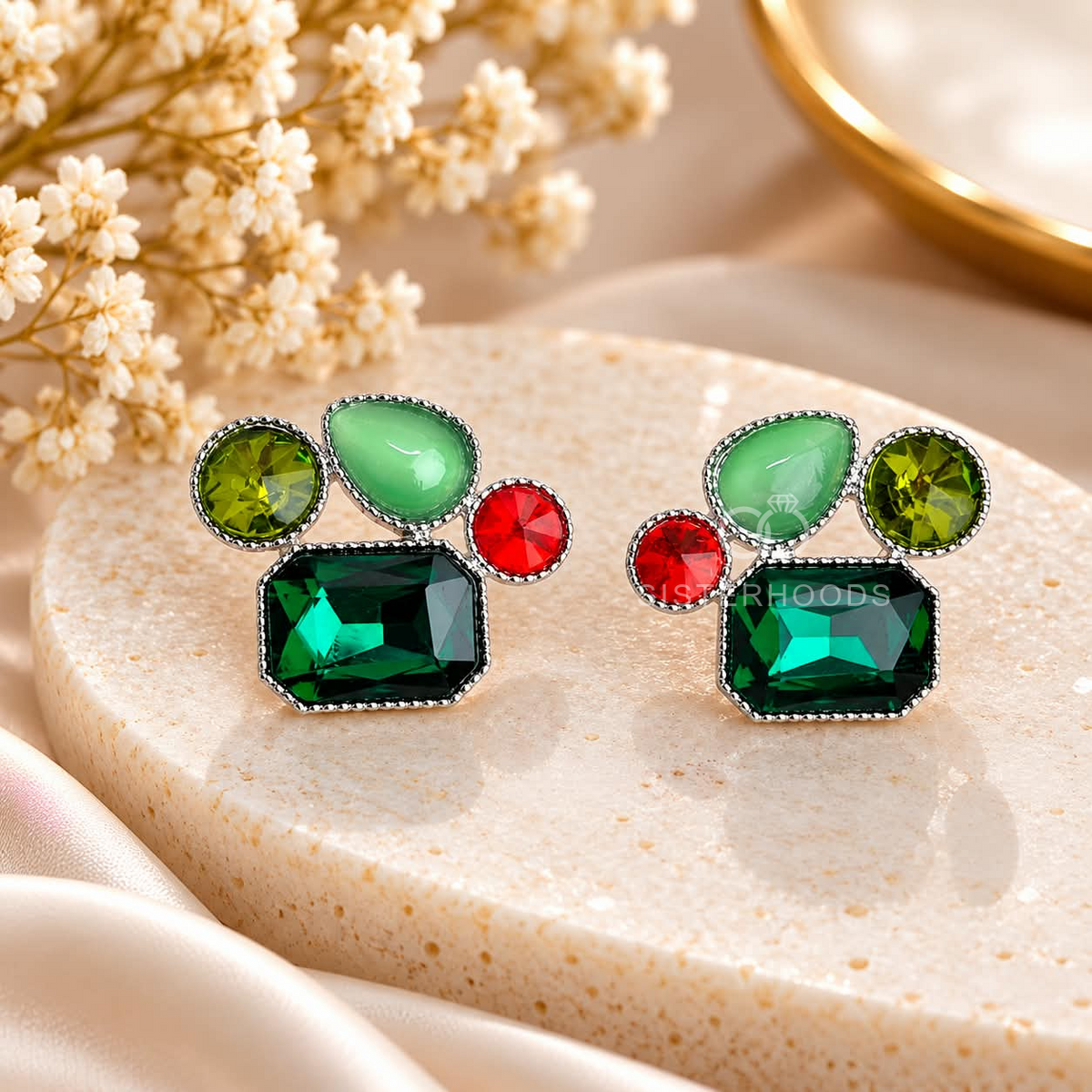 Multicolour geometric stud earrings with green, red and deep green faceted accents | SISTERHOODS-SHA256:8666266d3e90fdc10205071f5678d3c1b53efeef78704d4ad8cf86fdabfb3fd5