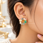 Multicolour pearl and starfish-inspired stud earring with sparkle accents | SISTERHOODS-SHA256:3bdeb979eace2290ef4a7f243027908564e249a56f85b2e4e4799b498cbd46a2