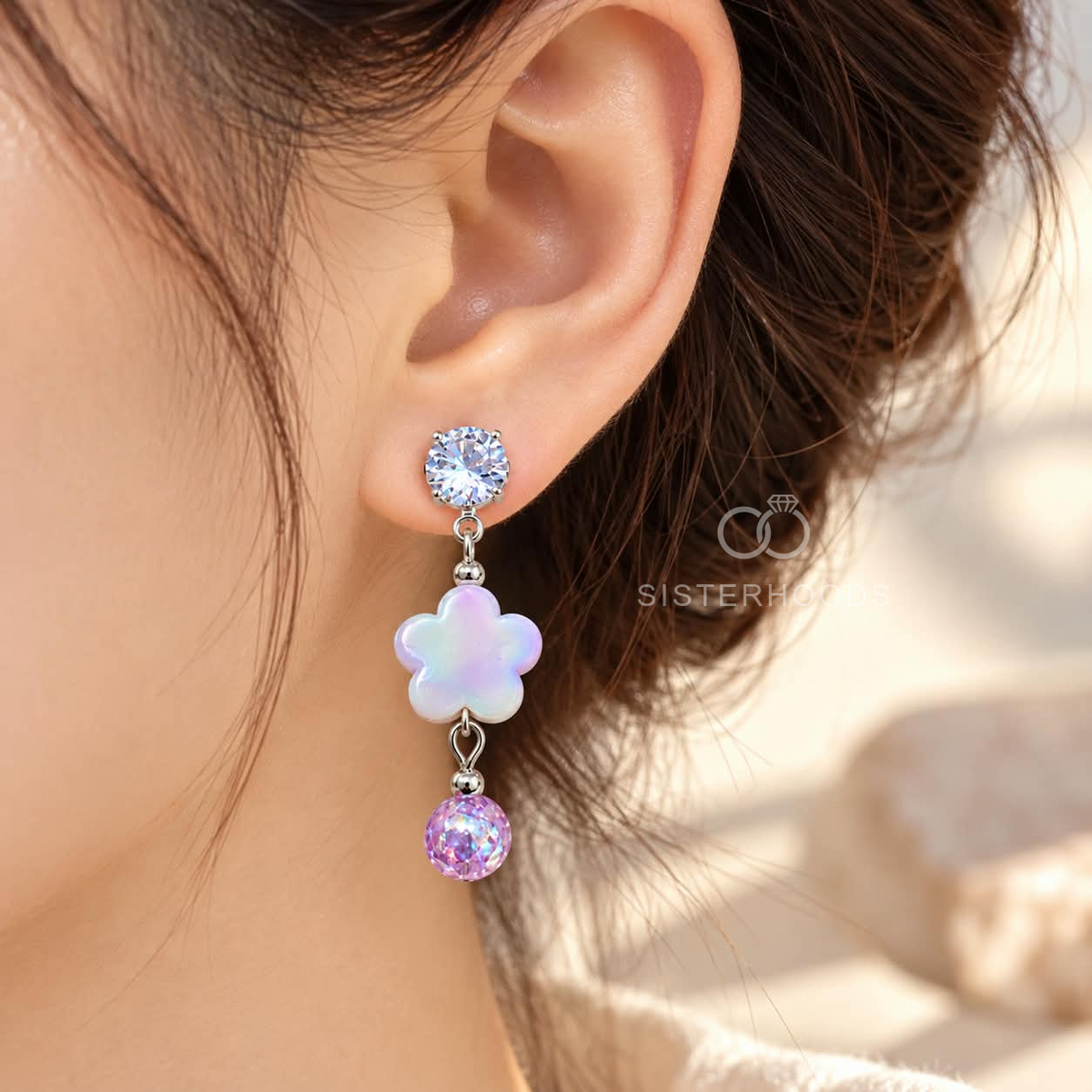 Multicolour flower dangle earring with faceted silver, iridescent and purple accents | SISTERHOODS-SHA256:67c5e31906e4ef35c568758de772627af37cc7a07bc13857d5f6075a42def274