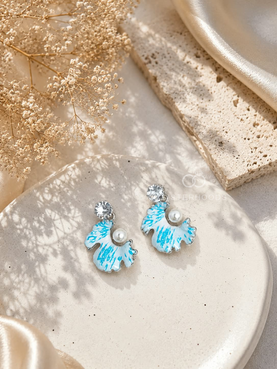 Blue and white scalloped dangle earrings with pearl accents and sparkling stud tops | SISTERHOODS-SHA256:b9f6c2fff4c0678a498e0ec9ce609acbe74a4b3c67def3e74cb0df3be5bf0727