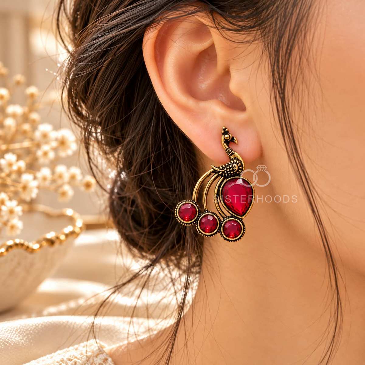 Peacock-inspired dangle earring with red accents and antique gold-tone detailing | SISTERHOODS-SHA256:0c107891aebe21c55f298ba9c293f86135fc791e95cf3c2eb4b4566fce060997